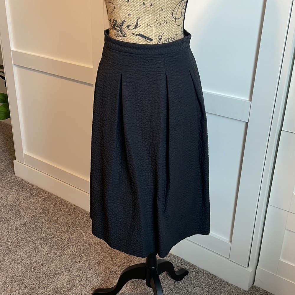 Black H&M A-Line Midi Skirt
